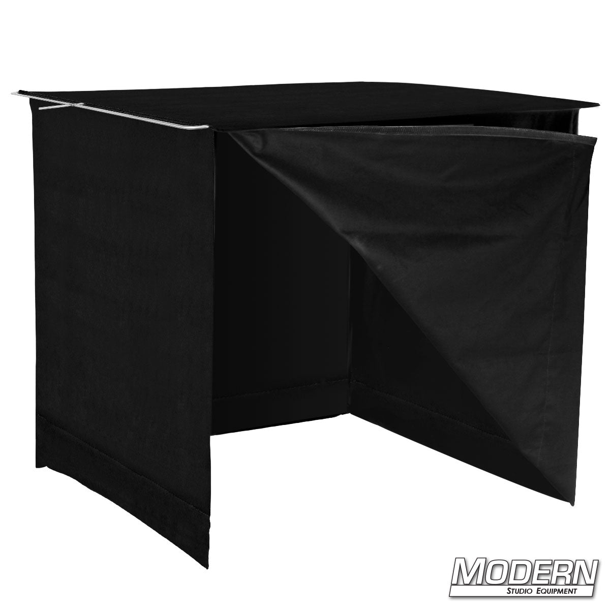 40 by 40 inch 4-sided solid floppy for blocking and controlling light in film, TV, and photography lighting setups.