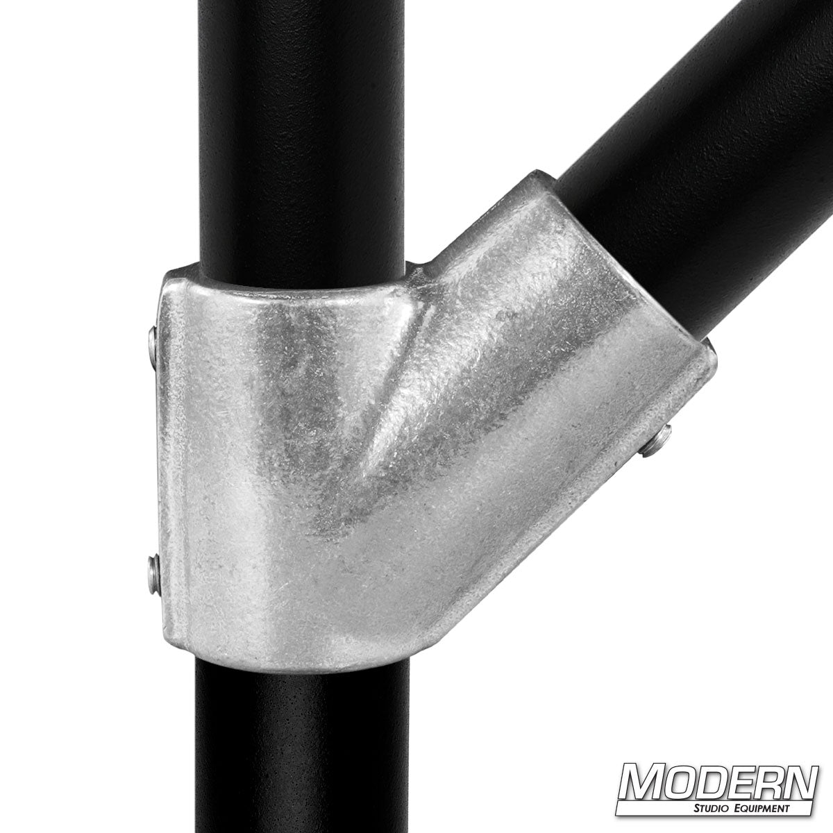 Hollaender® Speed-Rail® #6 Angle Tee creates a fixed 45° pipe connection without welding or threading. Aluminum-magnesium fitting for Speed-Rail® systems.